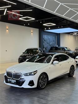 بی ئێم دەبڵیو سیریەس 5